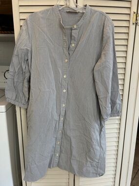 Everlane 100% cotton blue seersucker Pinstripe long sleeve Button-Down dress